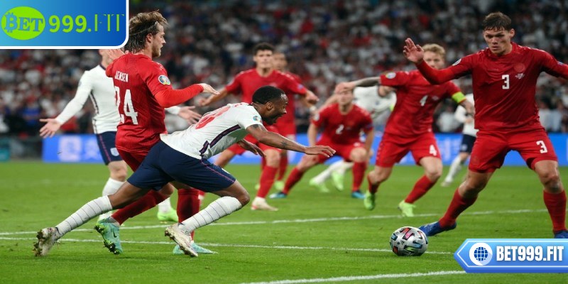 Cần luôn theo dõi biến động xảy ra trong trận đấu